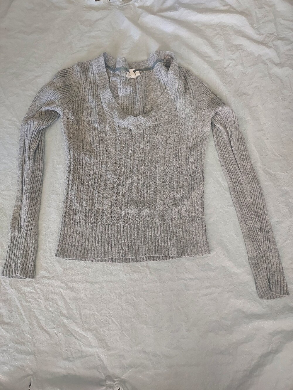 Aeropostale Light Gray Ribbed V-Neck Sweater